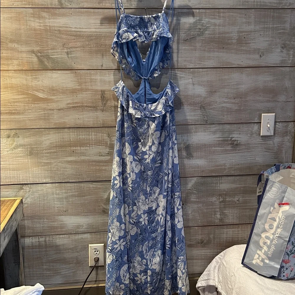 ASTR the Label Palace Dress in Blue & White Floral size M - Picture 6 of 9